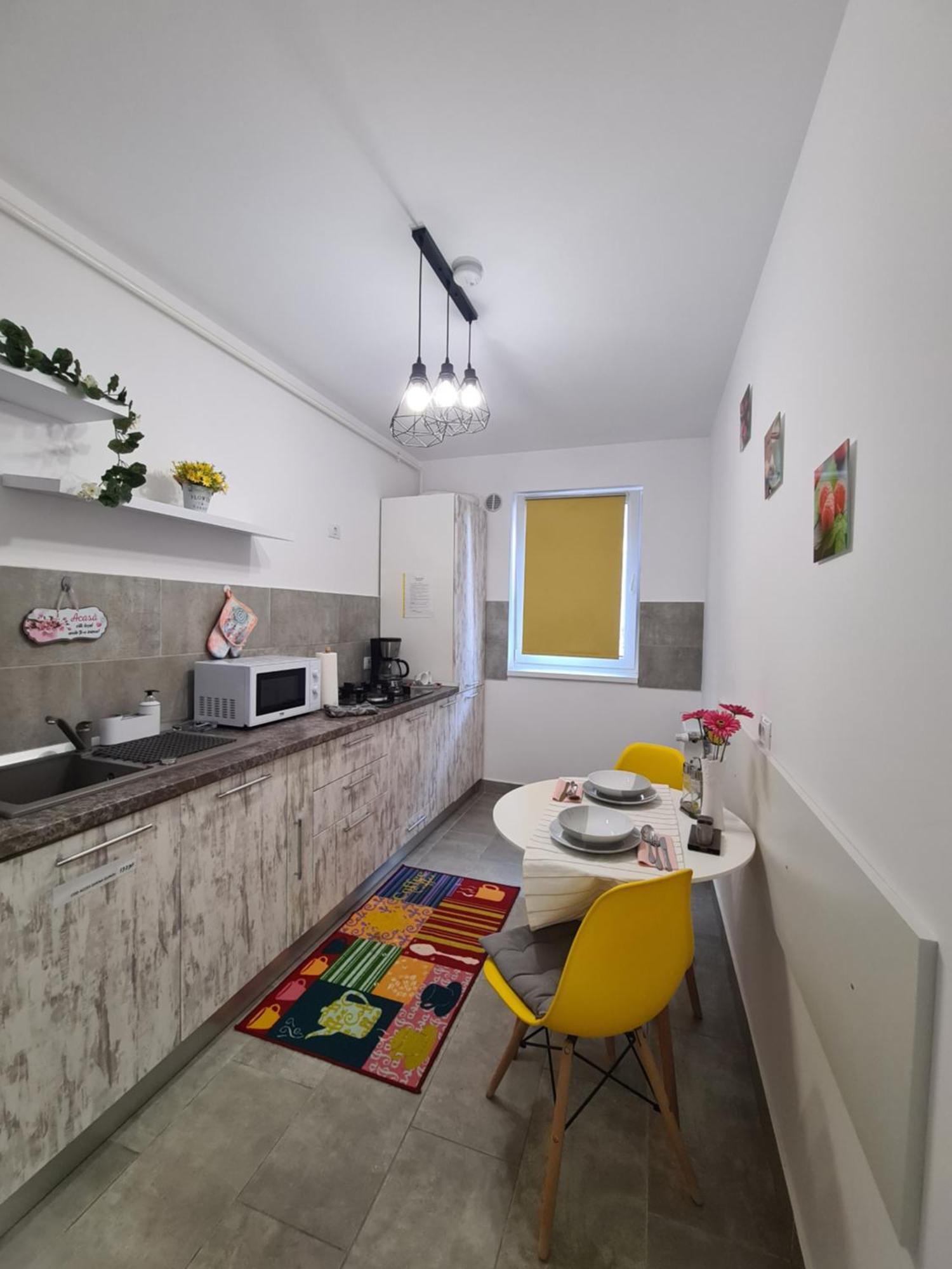 Studio Red Apartment Brasov Bagian luar foto